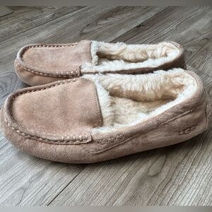UGG Women’s Ansley Suede Slippers Sz 8 Tan